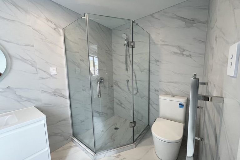 Photo of property in 35 Symes Drive, Red Beach, 0932