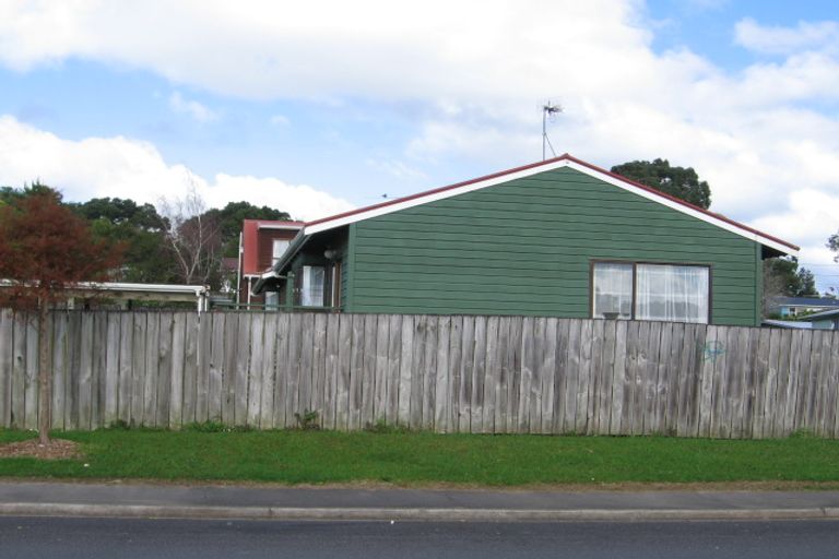 Photo of property in 4/112 Pooks Road, Ranui, Auckland, 0612
