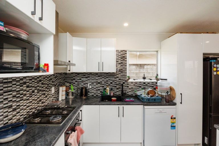 Photo of property in 23a Rhodes Drive, Kelvin Grove, Palmerston North, 4414