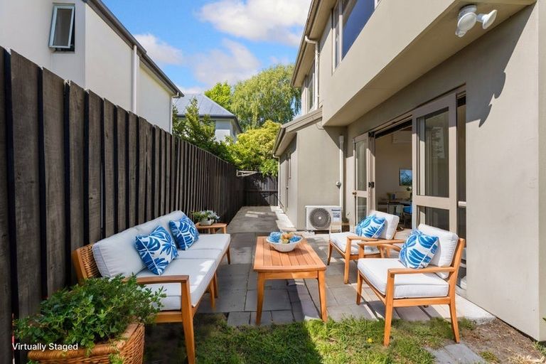 Photo of property in 4/17 Longley Place, Addington, Christchurch, 8024