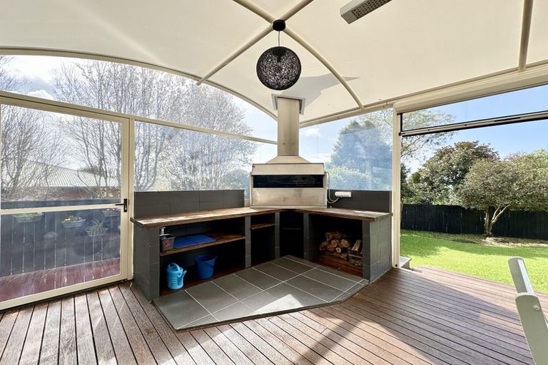 Photo of property in 13 Sandpiper Grove, Unsworth Heights, Auckland, 0632