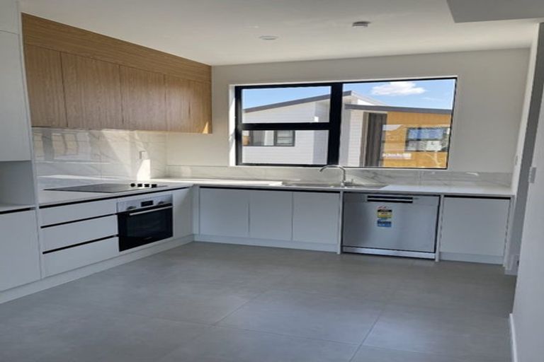 Photo of property in 14/28 Lavelle Road, Henderson, Auckland, 0612