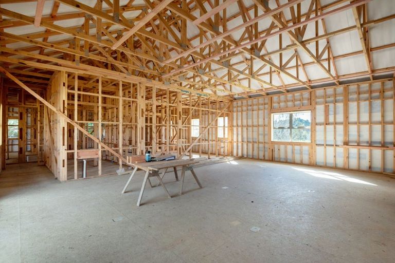 Photo of property in 90 Upper Orewa Road, Wainui, Silverdale, 0992