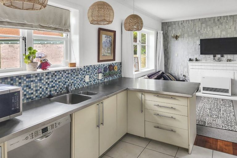 Photo of property in 1 Tyndall Street, Waiwhetu, Lower Hutt, 5010