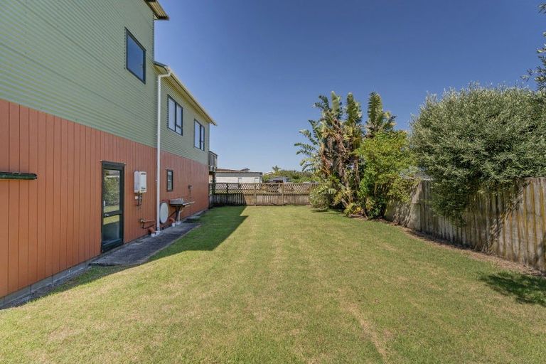 Photo of property in 12 Marlin Street, Whitianga, 3510