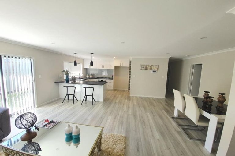 Photo of property in 39 Okawa Avenue, Papakura, 2110