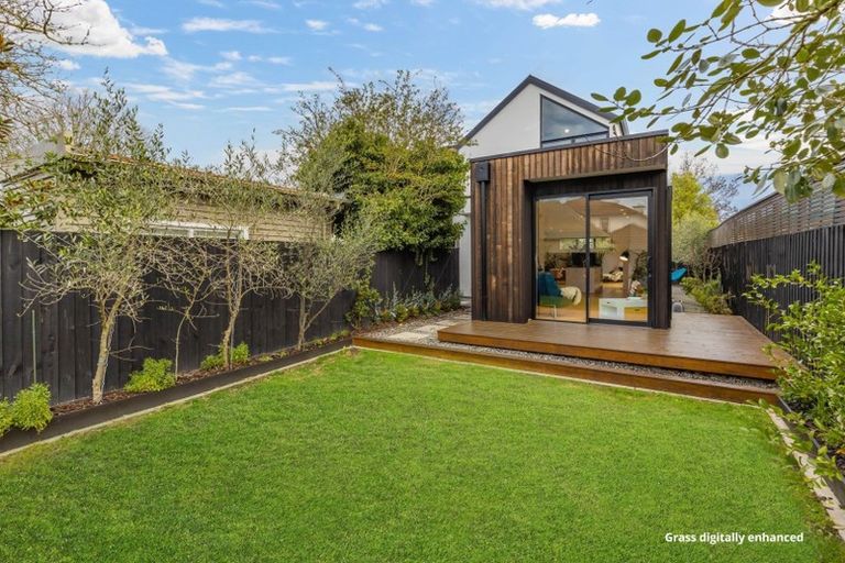 Photo of property in 49a Hawkesbury Avenue, St Albans, Christchurch, 8014