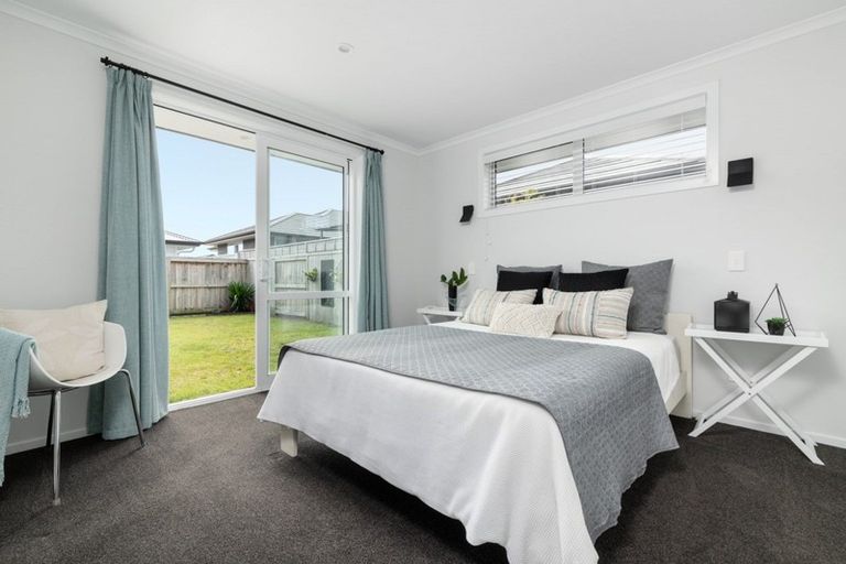Photo of property in 12 Harding Drive, Papamoa Beach, Papamoa, 3118