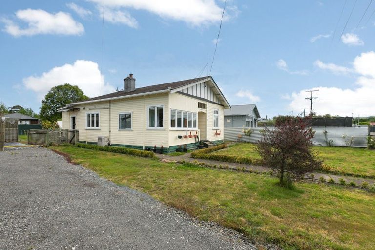 Photo of property in 57 Bibby Street, Waipawa, 4210