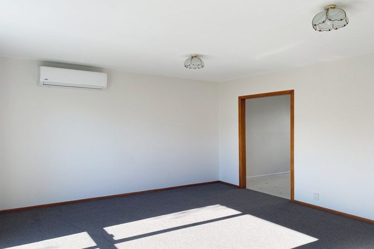 Photo of property in 2/490 Barbadoes Street, Edgeware, Christchurch, 8013