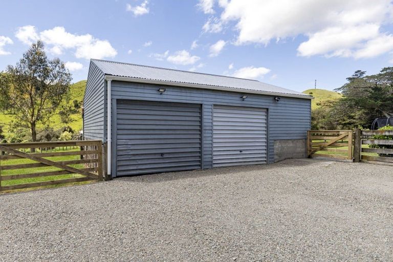 Photo of property in 131 Pahiatua Aokautere Road, Aokautere, 4471