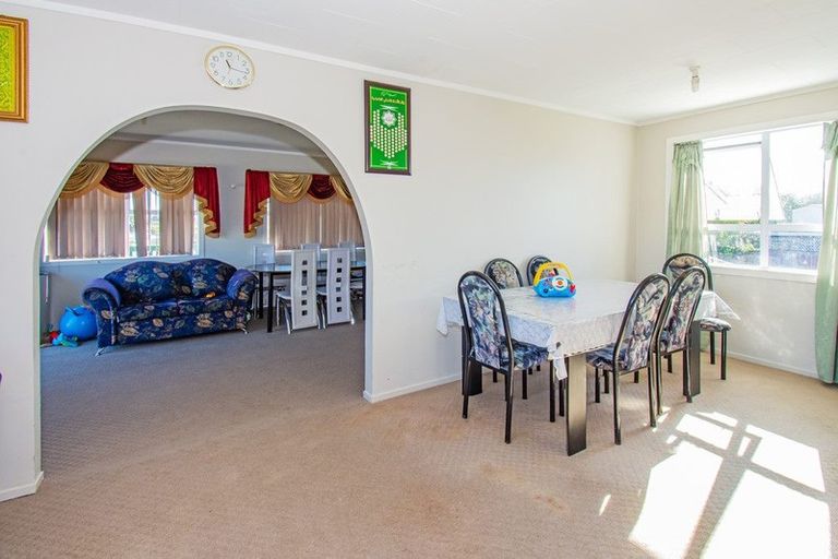 Photo of property in 581 Massey Road, Mangere, Auckland, 2022