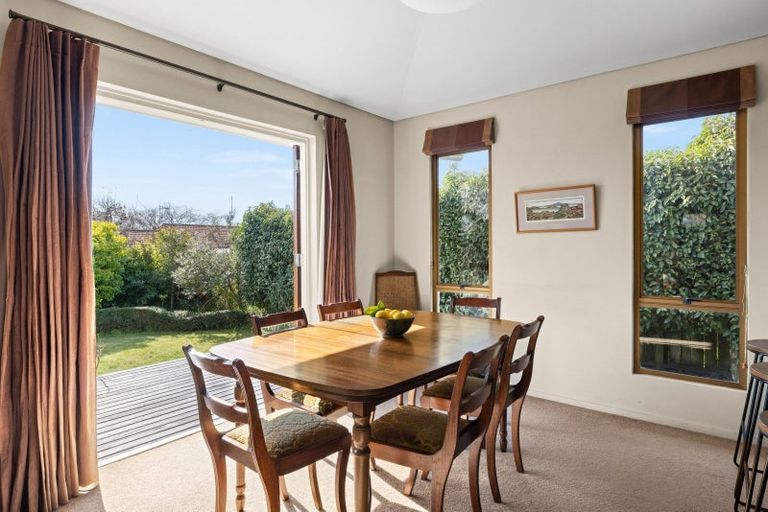 Photo of property in 35a Lucknow Road, Havelock North, 4130