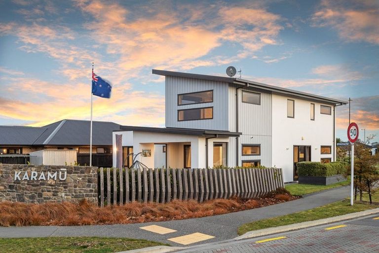 Photo of property in 24 Grey Way, Russley, Christchurch, 8042