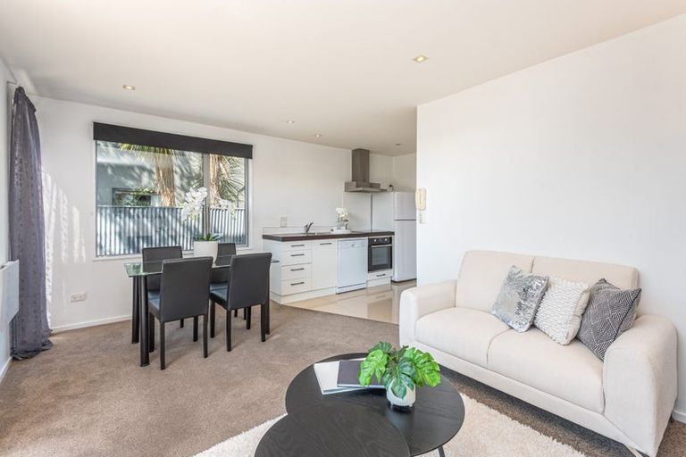 Photo of property in 3/318 Barbadoes Street, Christchurch Central, Christchurch, 8011