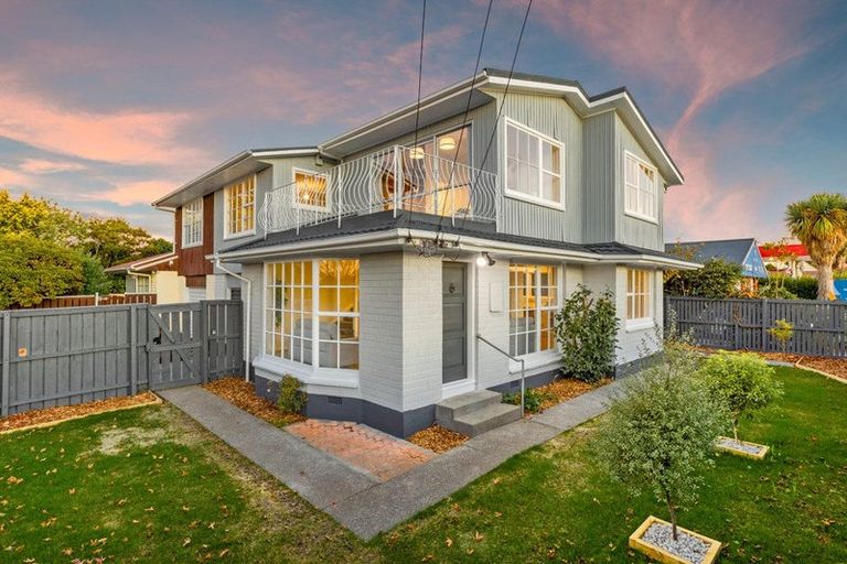 Photo of property in 1/19 Brookby Crescent, Avonhead, Christchurch, 8042