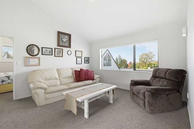 Photo of property in 74b Grand Vue Road, Kawaha Point, Rotorua, 3010