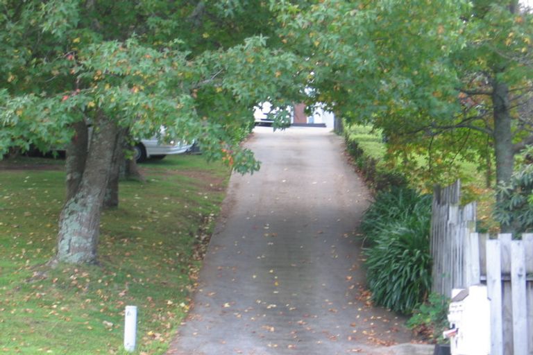 Photo of property in 98 Captain Scott Road, Glen Eden, Auckland, 0602