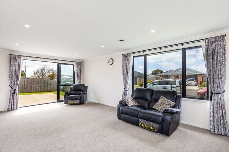 Photo of property in 1 O Ruamano Crescent, Pukekohe, 2120