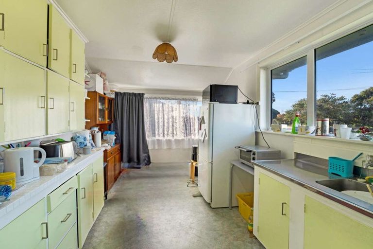 Photo of property in 15 Churchill Crescent, Tawhero, Whanganui, 4501