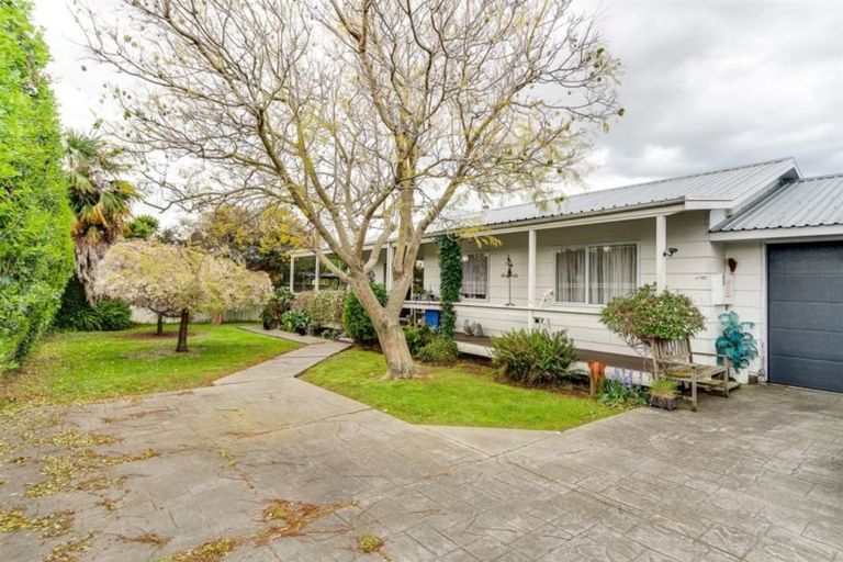 Photo of property in 1/20 Howard Road, Taradale, Napier, 4112