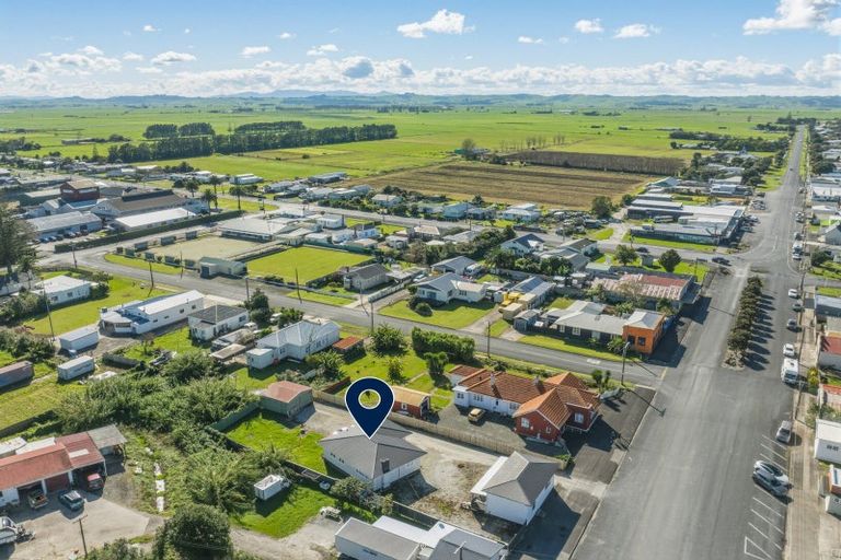 Photo of property in 16 Ruawai Wharf Road, Ruawai, 0530