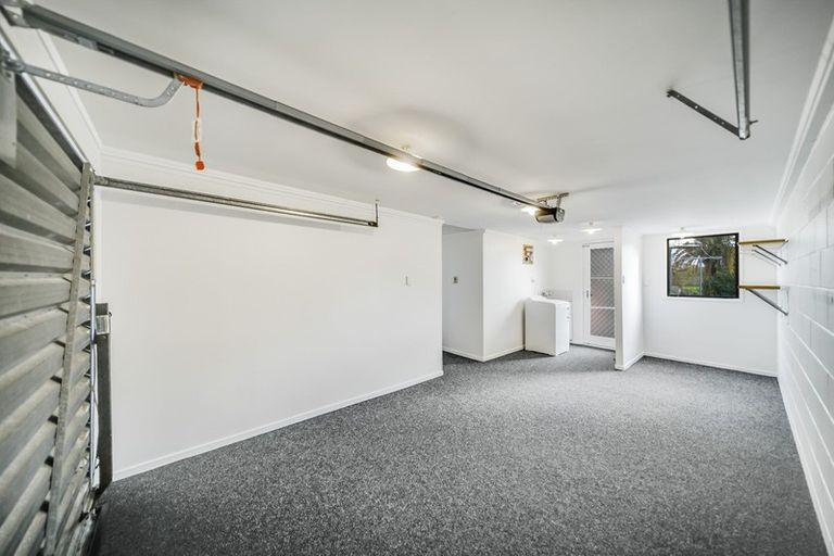 Photo of property in 2/8 Kentigern Close, Pakuranga, Auckland, 2010
