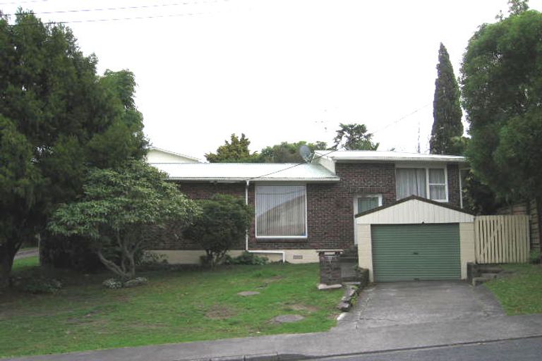 Photo of property in 28 Merchant Avenue, Te Atatu South, Auckland, 0610