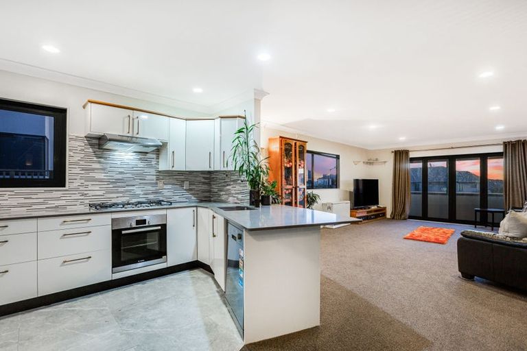 Photo of property in 125 Eskdale Road, Papakowhai, Porirua, 5024