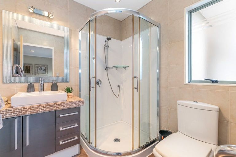 Photo of property in 31 Church Road, Ardmore, Papakura, 2582