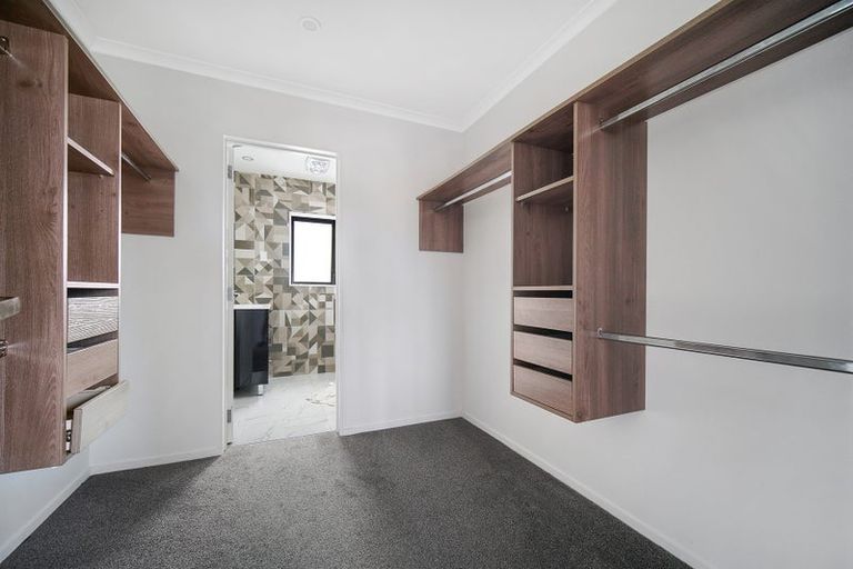 Photo of property in 1 Kendall Court, Wattle Downs, Auckland, 2103