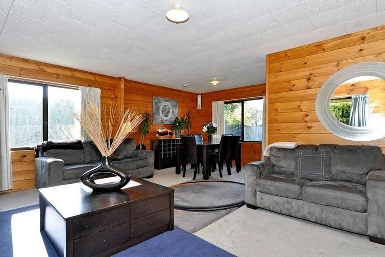 Photo of property in 2/54 Springs Road, Hornby, Christchurch, 8042