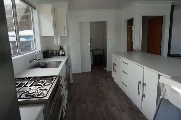 Photo of property in 11 Russell Street, Otane, 4202