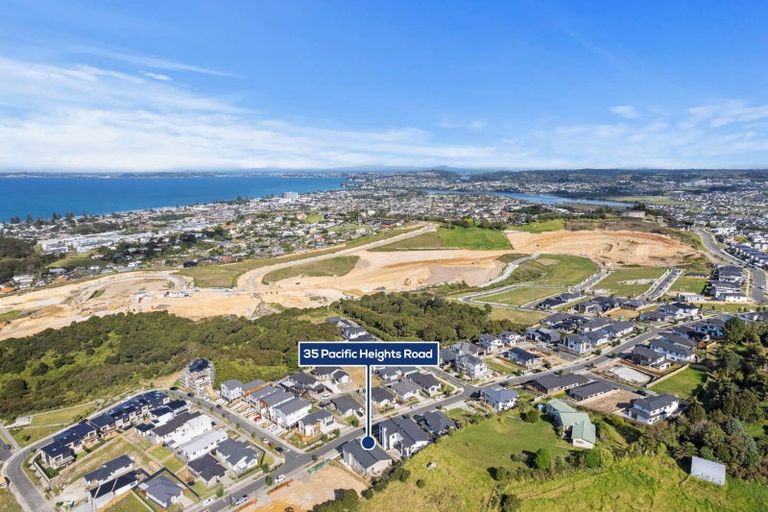 Photo of property in 35 Pacific Heights Road, Orewa, 0931