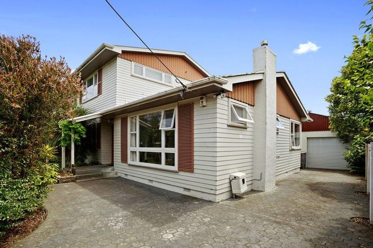 Photo of property in 1033 High Street, Avalon, Lower Hutt, 5011