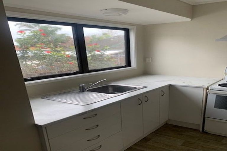 Photo of property in 1/15 Ballance Avenue, Papatoetoe, Auckland, 2104