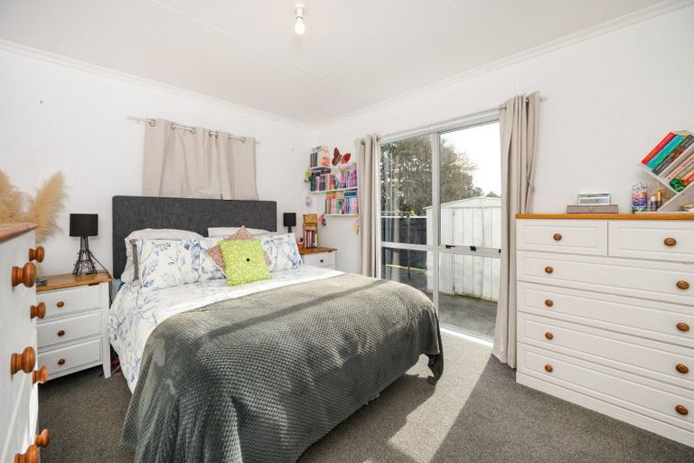 Photo of property in 38 Newton Place, Westbrook, Palmerston North, 4412