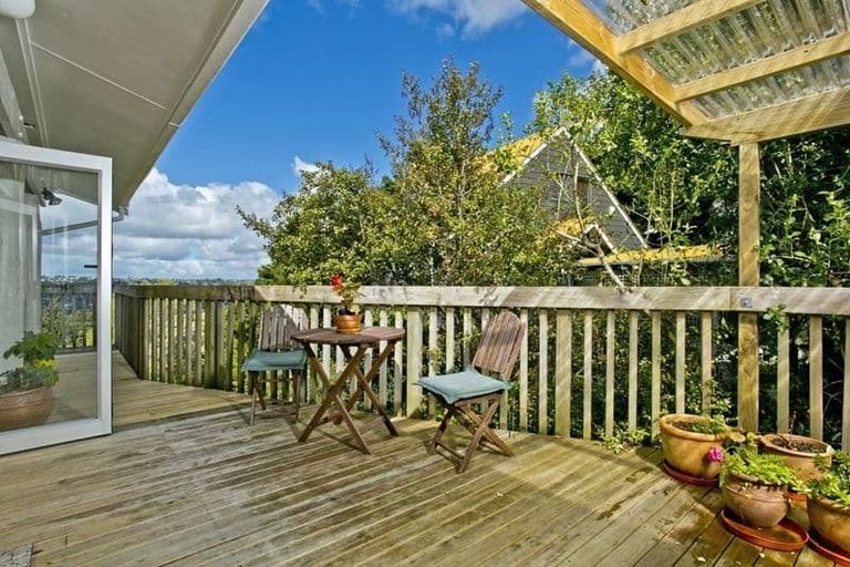 Photo of property in 130 Manuka Road, Bayview, Auckland, 0629