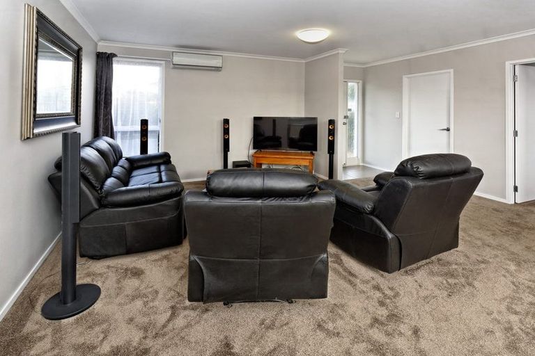 Photo of property in 181 Waimumu Road, Massey, Auckland, 0614