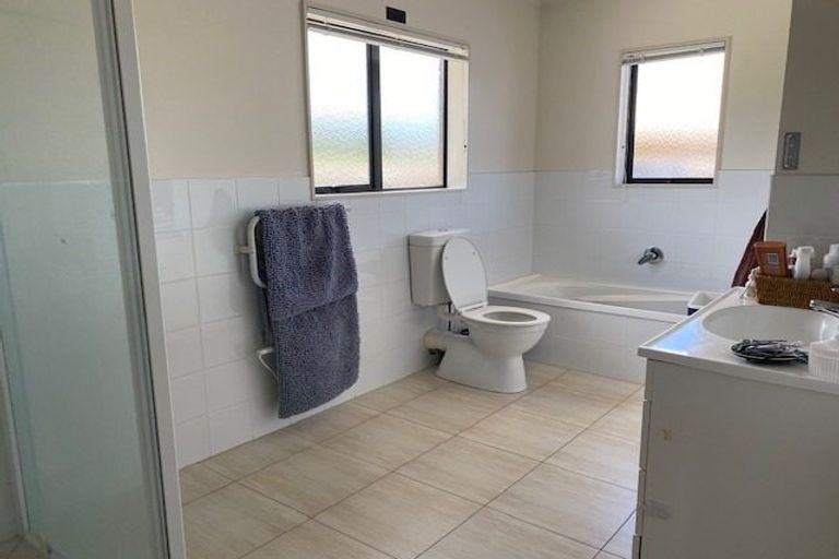 Photo of property in 14 Charlise Place, Onerahi, Whangarei, 0110