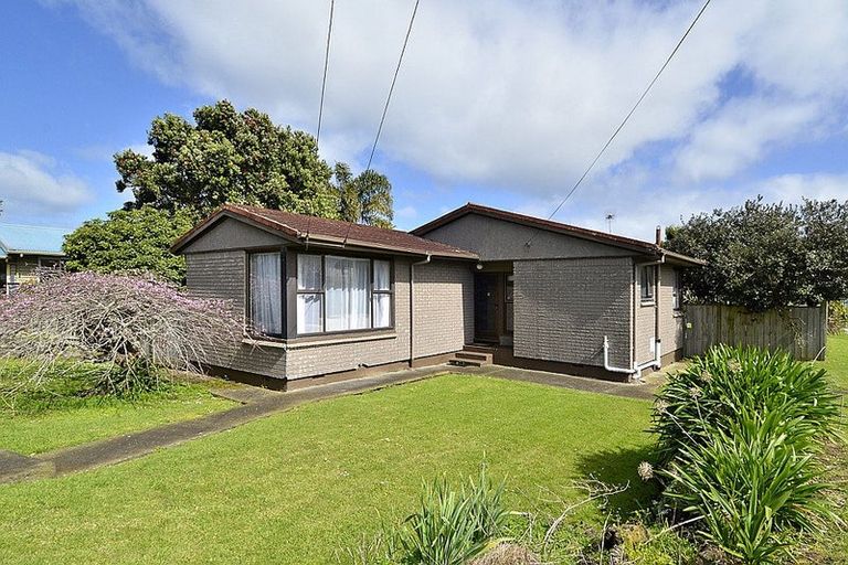 Photo of property in 1 Sullivan Avenue, Mangere Bridge, Auckland, 2022