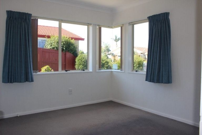 Photo of property in 130 Russley Drive, Mount Maunganui, 3116