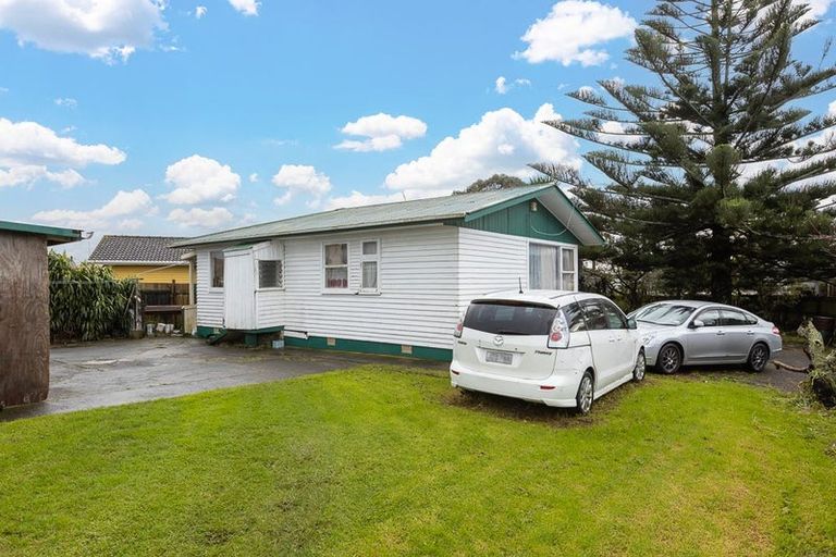 Photo of property in 37 Hokianga Street, Mangere East, Auckland, 2024
