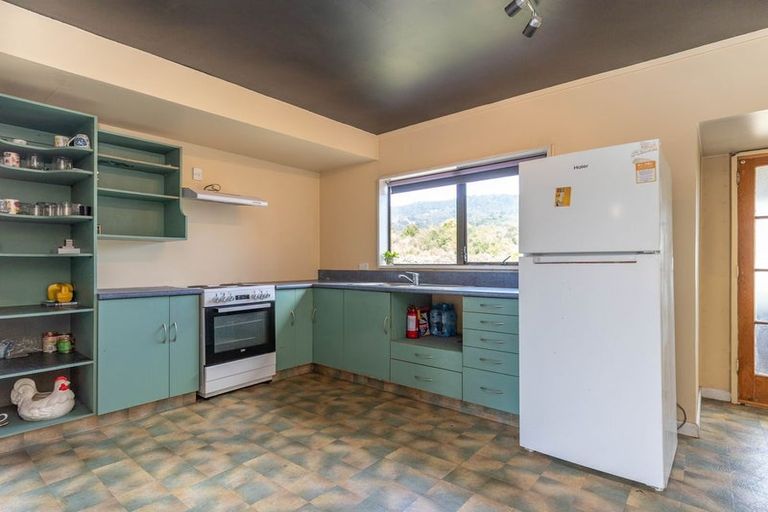 Photo of property in 751 Seven Mile Road, Runanga, 7803