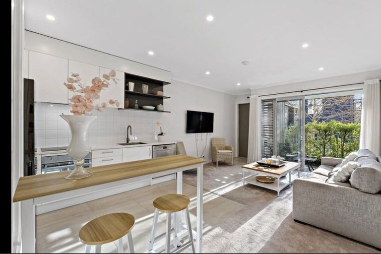 Photo of property in 11/2 Warrant Officer Lane, Hobsonville, Auckland, 0616