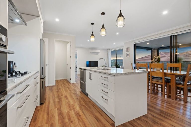 Photo of property in 6 Damien Place, Ohauiti, Tauranga, 3112