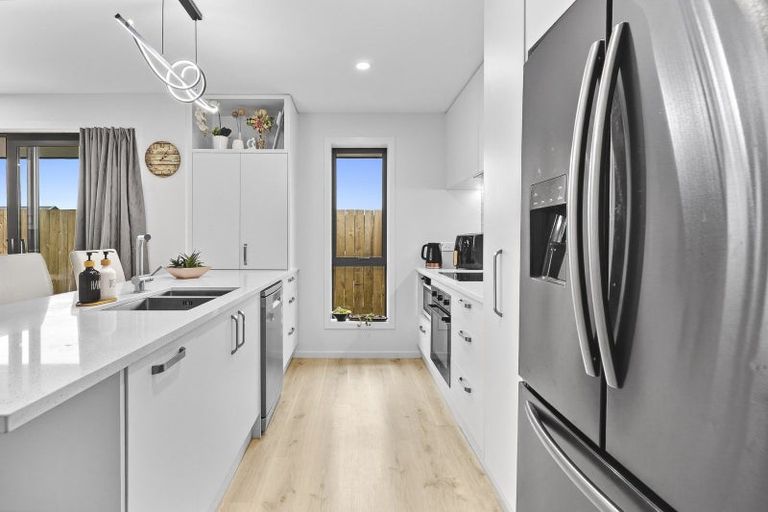 Photo of property in 12 Guthrie Street, Lake Hawea, 9382