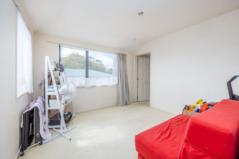 Photo of property in 106a Rathgar Road, Henderson, Auckland, 0610