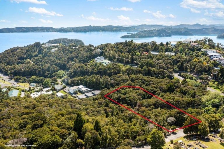 Photo of property in 38 Seaview Road, Castor Bay, Auckland, 0620