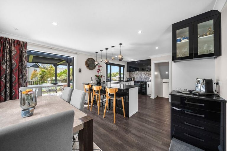 Photo of property in 15-17 Malcolm Street, Martinborough, 5711